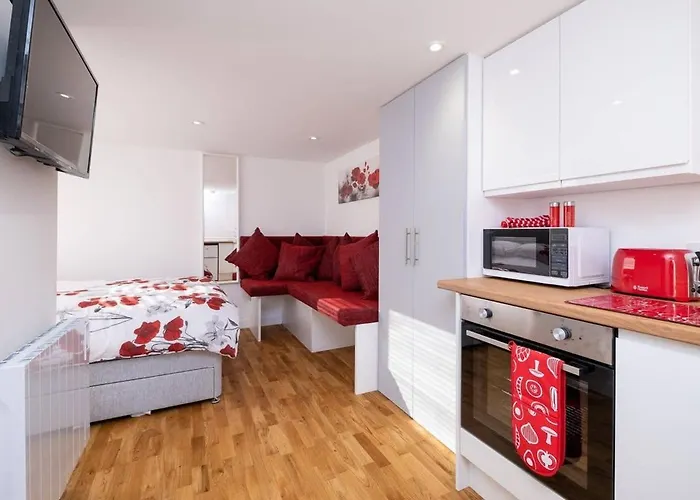 Host & Stay - Wilson Studio